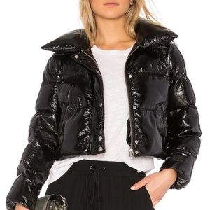 LPA Puffer 600 in Patent Black